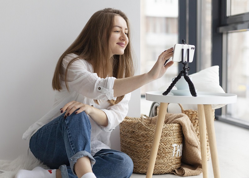 Hannah Oetzel: A Journey Through Creativity and Passion